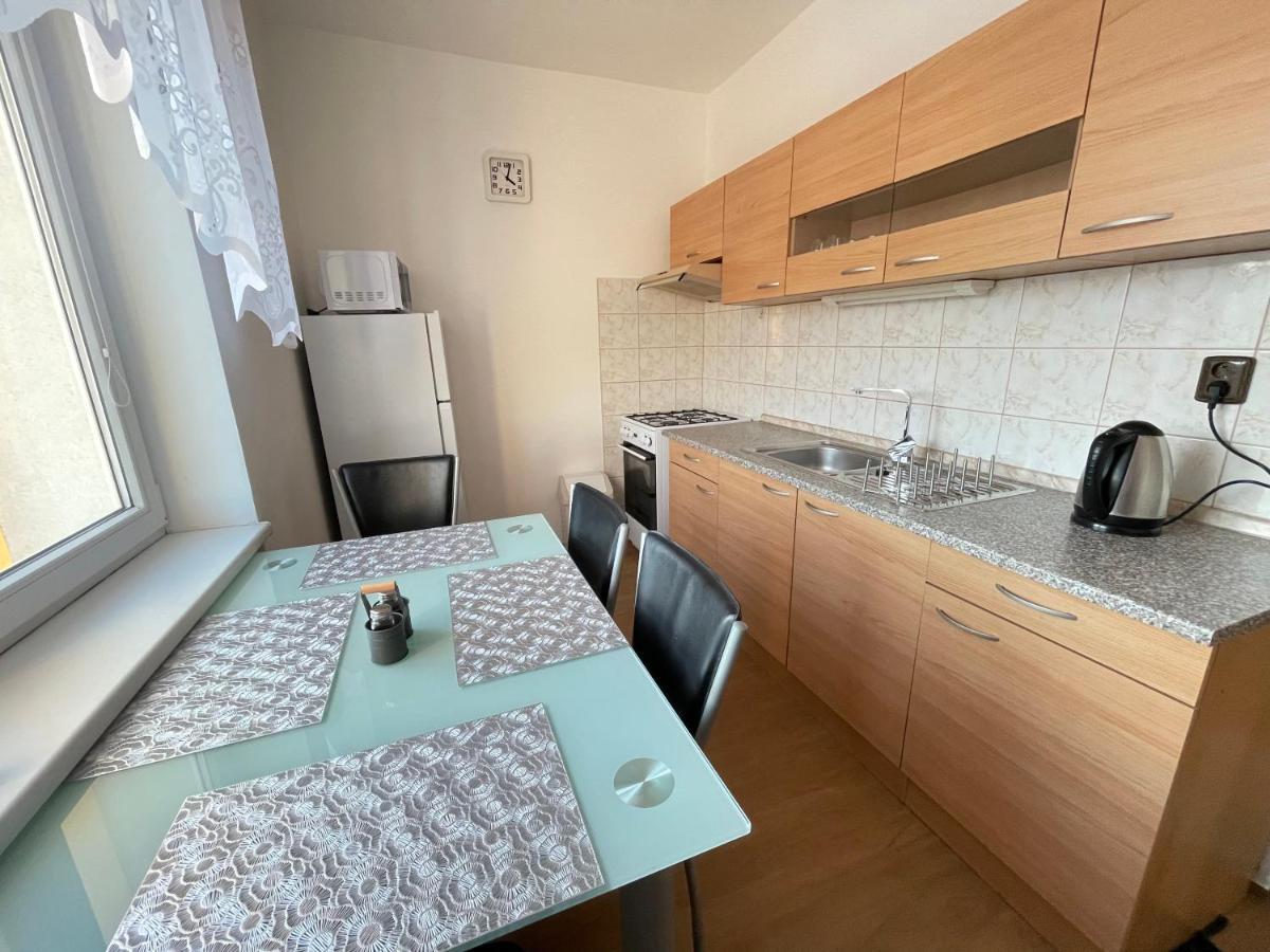 Apartman Jnj Velkomoravska أولوموك المظهر الخارجي الصورة